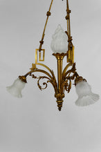 Load image into Gallery viewer, Lustre / chandelier de style Louis XVI / Neoclassique en Bronze doré, France, Circa 1900