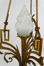Load image into Gallery viewer, Lustre / chandelier de style Louis XVI / Neoclassique en Bronze doré, France, Circa 1900