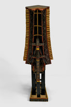 将图片加载到图库查看器,Grande maquette Tongkonan Toraja en bois sculpté et peint, Sulawesi / Indonésie, XXe