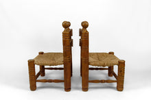 将图片加载到图库查看器,Paire de chaises basses paillées par Charles Dudouyt, circa 1940