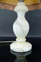 Charger l'image dans la galerie, Paire de lampes en albâtre, Neo-Classique / Hollywood Regency, Italie, circa 1940-1950