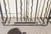 将图片加载到图库查看器,Paire de portes Art Déco en fer forgé, circa 1925