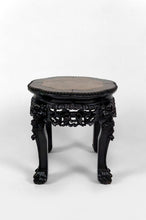 将图片加载到图库查看器,Sellette basse / table d'appoint Asiatique en bois sculpté de Démons, plateau en marbre, Indochine, Circa 1880