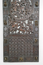 将图片加载到图库查看器,Porte africaine en bois sculpté et bronze de chef de village bamoun, Cameroun, début XXe