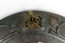 将图片加载到图库查看器,Porte africaine en bois sculpté et bronze de chef de village bamoun, Cameroun, début XXe