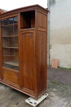 将图片加载到图库查看器,Bibliothèque / vitrine Art Nouveau en noyer, vers 1910