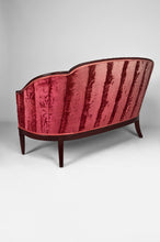 Lade das Bild in den Galerie-Viewer, Salon Art Déco en velours rose par Paul Follot, circa 1920