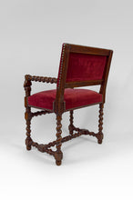 将图片加载到图库查看器,Fauteuil de style Louis XIII / Haute Epoque aux femmes sculptées sur les accotoirs