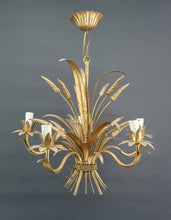 Load image into Gallery viewer, Chandelier / suspension dorée aux épis de blé, Hollywood Regency, circa 1960