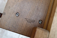 将图片加载到图库查看器,Table de salle à manger par la Maison Krieger, Art Nouveau, circa 1900, en chêne massif