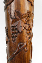 将图片加载到图库查看器,Lampadaire asiatique en bois sculpté, Indochine, circa 1900