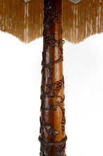 将图片加载到图库查看器,Lampadaire asiatique en bois sculpté, Indochine, circa 1900