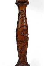 将图片加载到图库查看器,Lampadaire asiatique en bois sculpté, Indochine, circa 1900