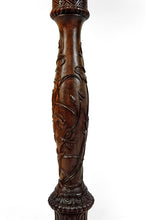 将图片加载到图库查看器,Lampadaire asiatique en bois sculpté, Indochine, circa 1900