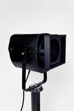 将图片加载到图库查看器,Projecteur / lampe / spot de cinéma, France, circa 1940