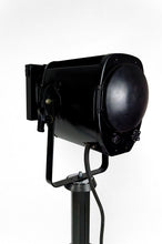 将图片加载到图库查看器,Projecteur / lampe / spot de cinéma, France, circa 1940