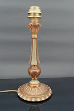 将图片加载到图库查看器,Lampe Art Deco en bois peint vert et patine cuivrée, France, Circa 1920