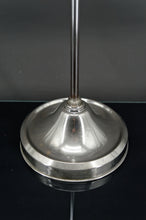 将图片加载到图库查看器,Lampe d'atelier en aluminium et nickel, ajustable avec système monte-baisse, France, circa 1900