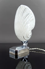 将图片加载到图库查看器,Lampe "Coquillage" Art Deco moderniste, France, vers 1930
