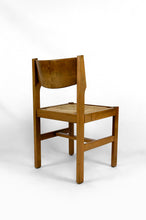 将图片加载到图库查看器,Lot de 6 chaises brutalistes en Orme avec assises paillées, Maison Regain, Circa 1960