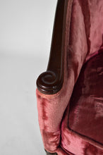 Lade das Bild in den Galerie-Viewer, Salon Art Déco en velours rose par Paul Follot, circa 1920