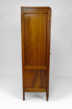 将图片加载到图库查看器,Vitrine / bibliothèque Art Déco en noyer, France, Circa 1920