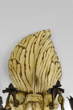 Загрузить изображение в средство просмотра галереи, Paire d'appliques en bois sculpté, peint et patiné, Hollywood Regency, 1950s