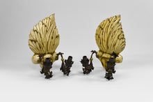 Загрузить изображение в средство просмотра галереи, Paire d'appliques en bois sculpté, peint et patiné, Hollywood Regency, 1950s