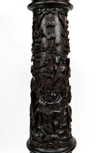 将图片加载到图库查看器,Importante colonne / sellette haute asiatique en bois sculpté, circa 1880, Indochine