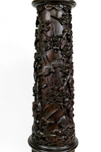将图片加载到图库查看器,Importante colonne / sellette haute asiatique en bois sculpté, circa 1880, Indochine