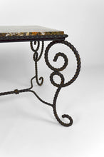 将图片加载到图库查看器,Table basse en fer forgé patiné et marbre, circa 1940