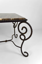 将图片加载到图库查看器,Table basse en fer forgé patiné et marbre, circa 1940