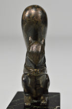 将图片加载到图库查看器,Serres livres écureuils Art Deco en bronze argenté, par Marcel Guillemard