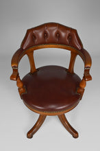 将图片加载到图库查看器,Fauteuil Chesterfield pivotant en bois et cuir