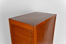 将图片加载到图库查看器,Meuble de notaire à tiroirs par G. M. Radia, circa 1920