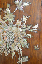 将图片加载到图库查看器,Paravent asiatique en bois sculpté et marqueterie de nacre