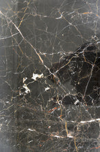 将图片加载到图库查看器,Table basse en fer forgé patiné et marbre noir, circa 1940