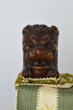 将图片加载到图库查看器,Fauteuil Néo-Renaissance en noyer à têtes de lions