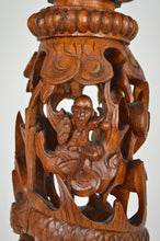 将图片加载到图库查看器,Sellette haute Indochinoise en bois sculpté à thème mythologique