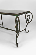 将图片加载到图库查看器,Table basse en fer forgé patiné et marbre noir, circa 1940