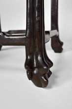 将图片加载到图库查看器,Guéridon asiatique sculpté de dragons et de fleurs, XIXe