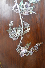 将图片加载到图库查看器,Paravent asiatique en bois sculpté et marqueterie de nacre