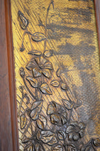 将图片加载到图库查看器,Panneau floral Art Nouveau en laiton, vers 1900