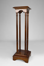 将图片加载到图库查看器,Sellette Néo-Gothique en noyer vers 1880