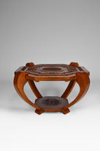 将图片加载到图库查看器,Table basse sculptée Art Déco Colonial vers 1930