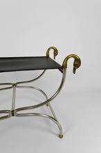 将图片加载到图库查看器,Curule à têtes de cygnes néoclassique, circa 1960