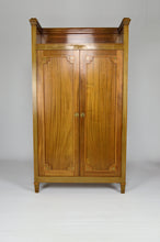 将图片加载到图库查看器,Armoire Art Nouveau marquetée en acajou, vers 1910