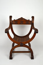 将图片加载到图库查看器,Fauteuil curule Néo Renaissance en noyer sculpté