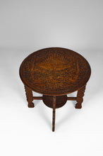 将图片加载到图库查看器,Table basse sculptée de dragons et de paons, Indonésie, vers 1920