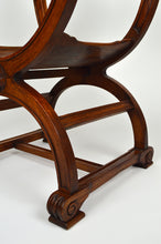 将图片加载到图库查看器,Fauteuil curule Néo Renaissance en noyer sculpté